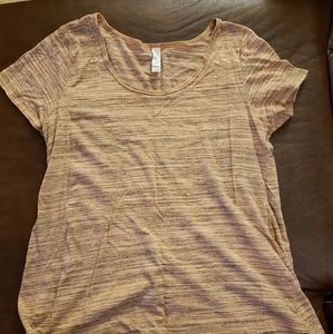 😍Lularoe Classic Tee